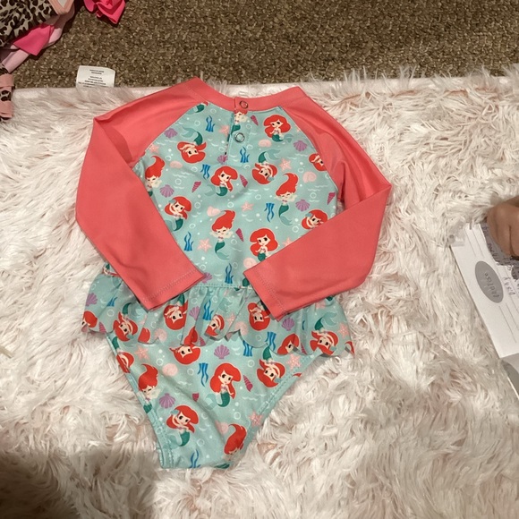 NWOT DISNEY BABY GIRL PRINCESS ARIEL ONE PIECE SNAP SWIMSUIT SZ. 12M - Picture 4 of 7